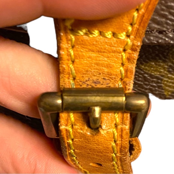 Louis Vuitton JeuneFille MM - Picture 10 of 14